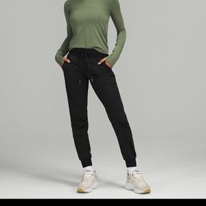 NWT Dance Studio Jogger lululemon